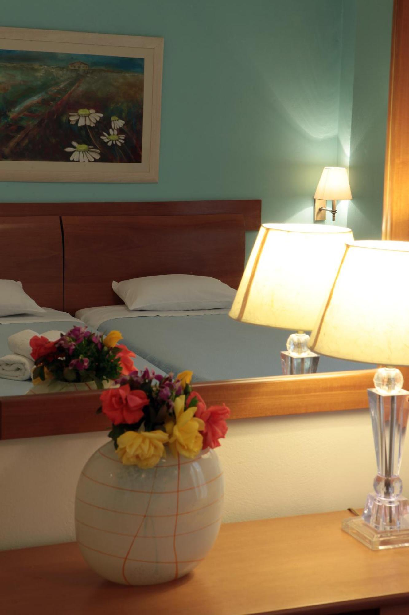 Kyniska Hotel 普利特拉 外观 照片